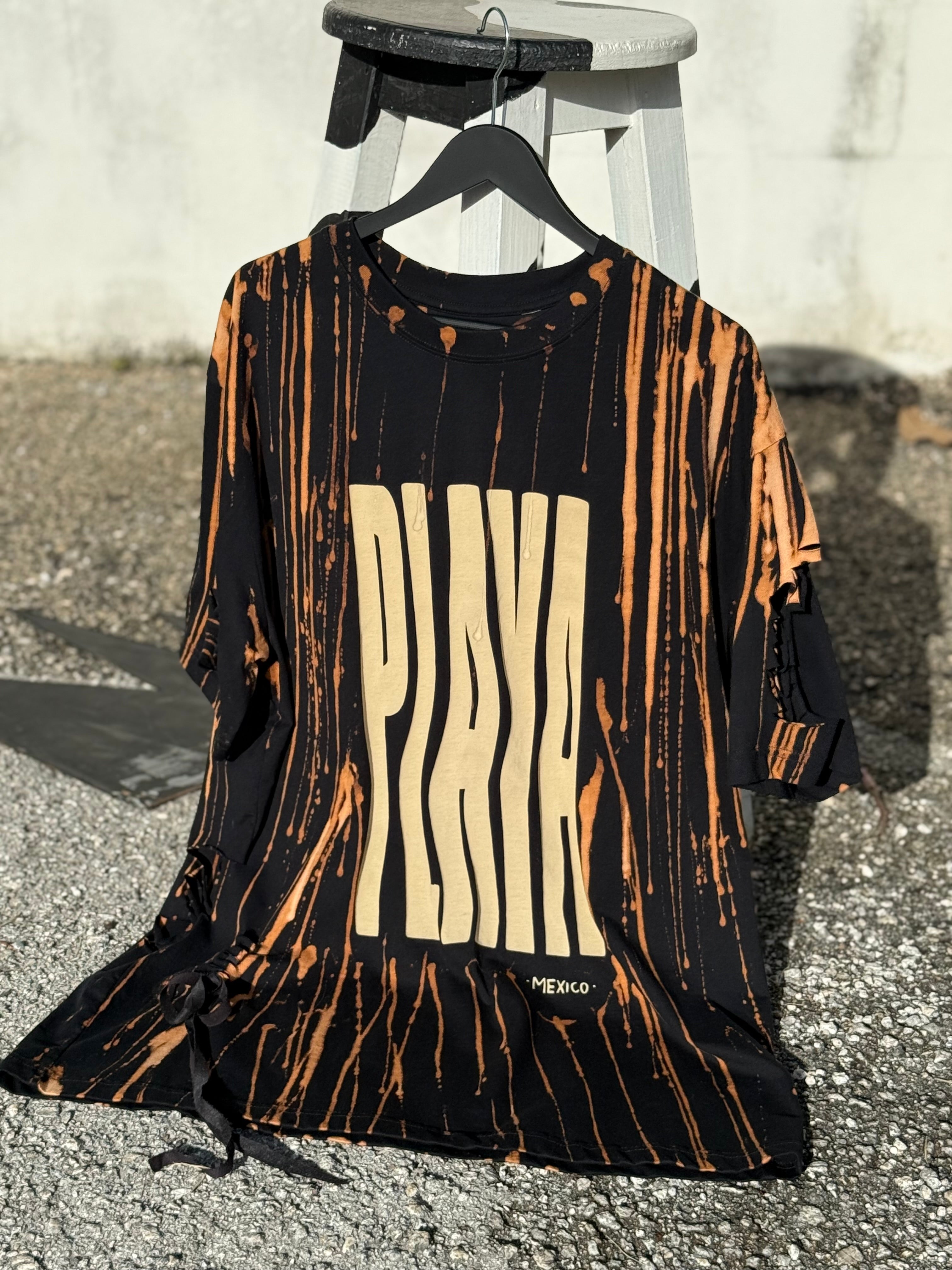 Intervención Semi personalizada en playera negra.